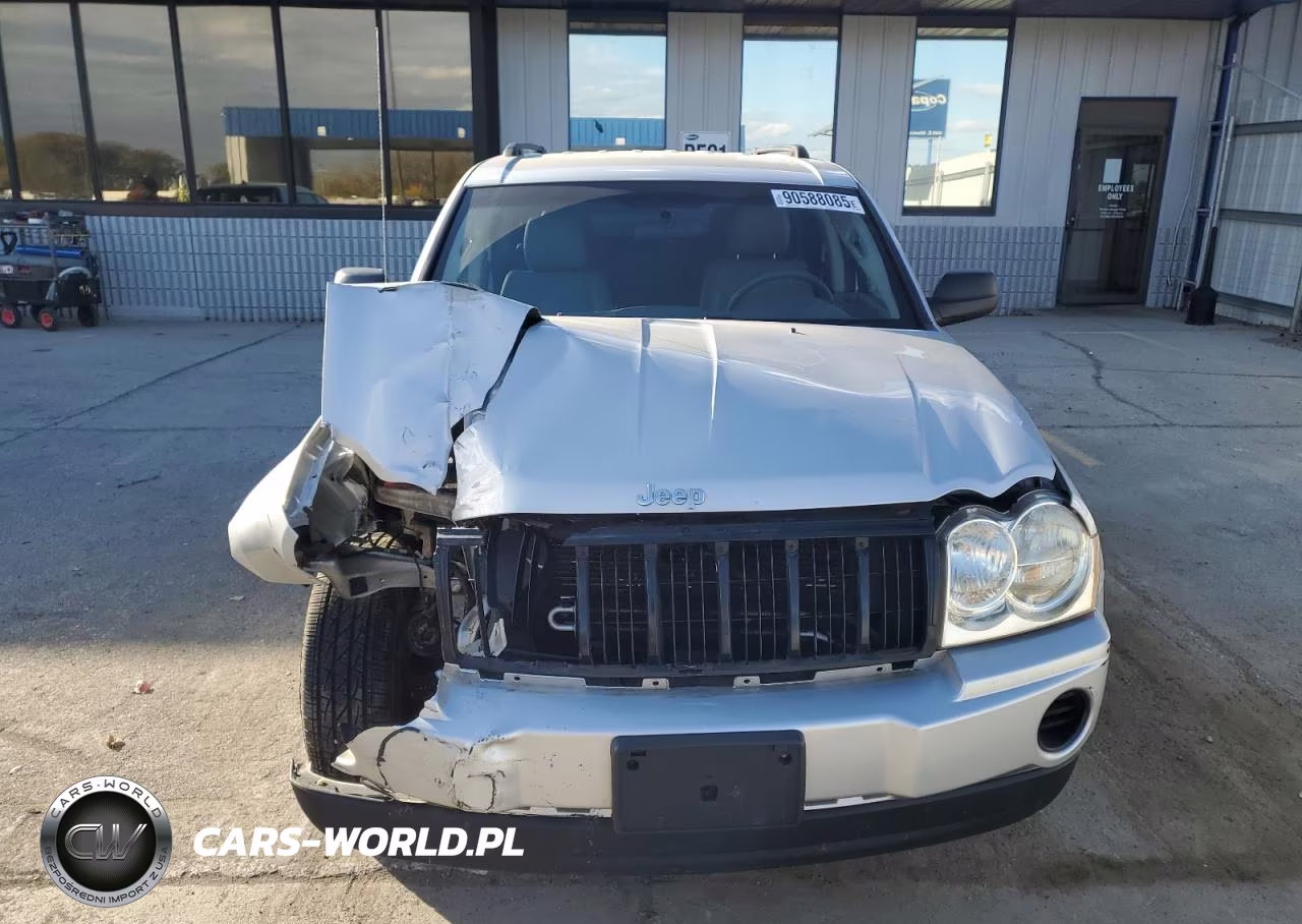 2005 Jeep Grand Cherokee Laredo VIN:1J4GR48K35C634856 - 5