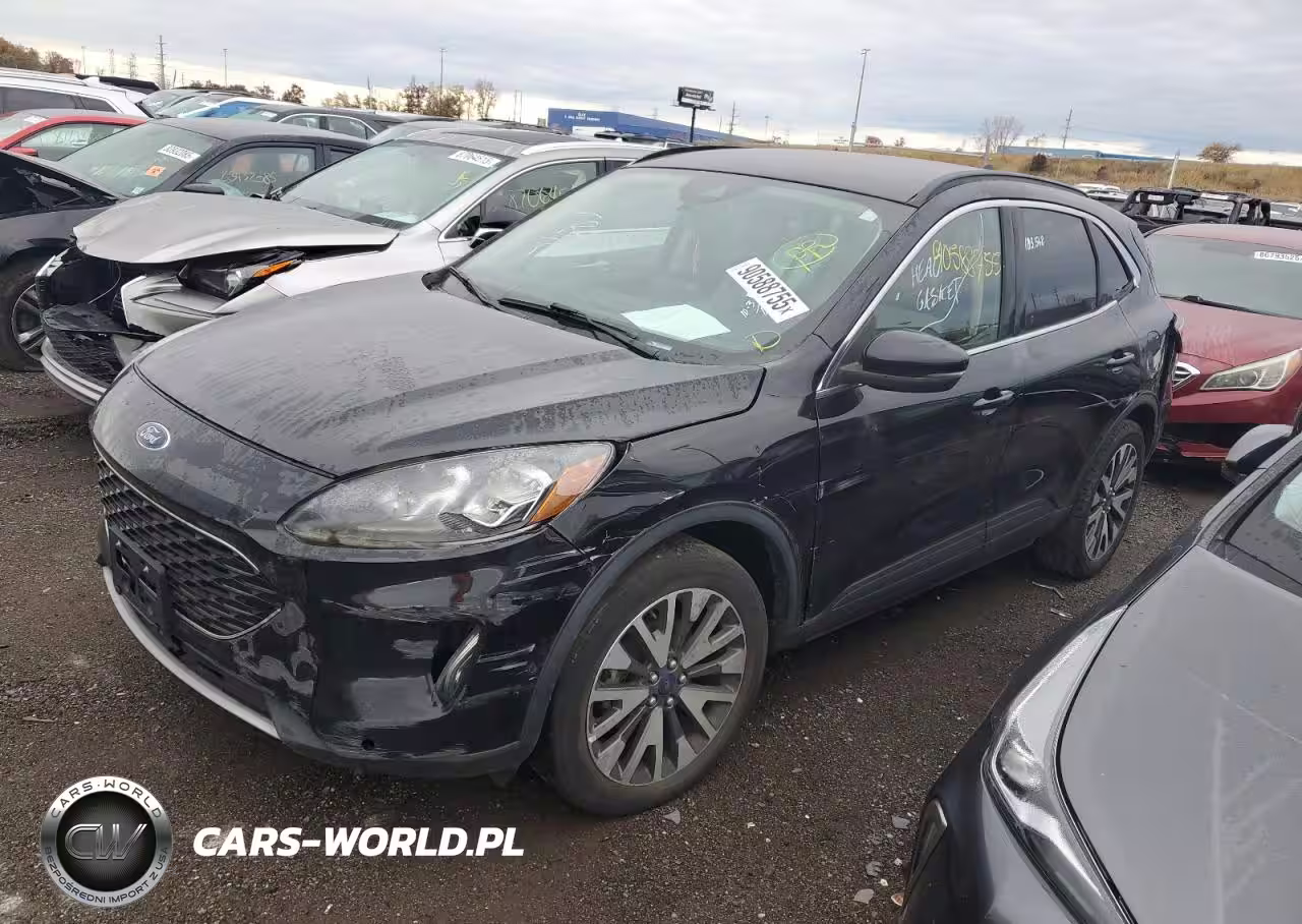 2020 Ford Escape Titanium