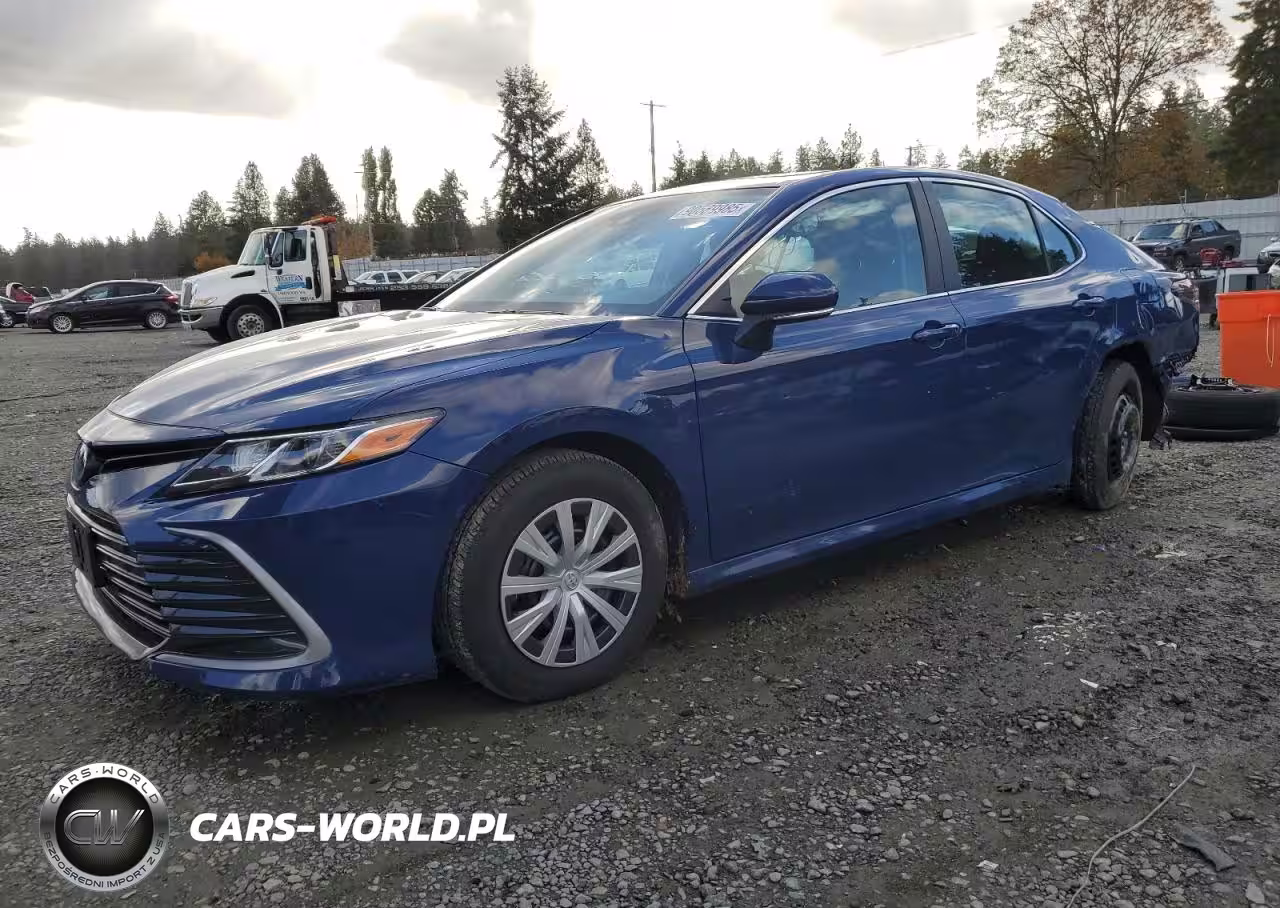 2024 Toyota Camry Le