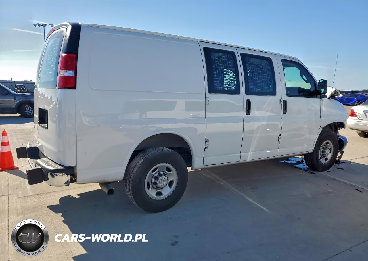 2021 Chevrolet Express G2500 Delivery Van VIN:1GCWGAFP7M1194218 - 3