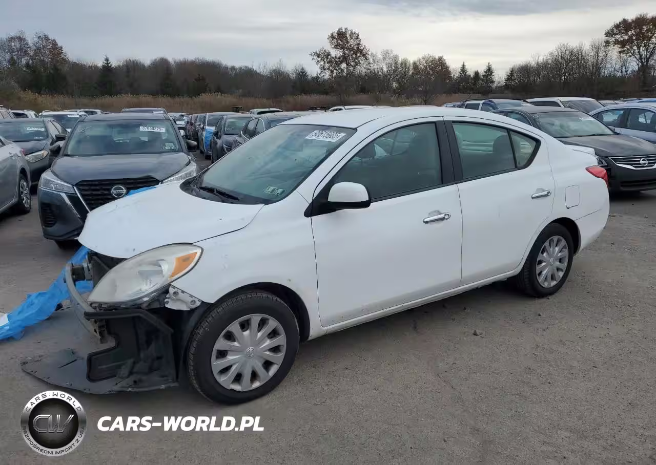 2013 Nissan Versa S
