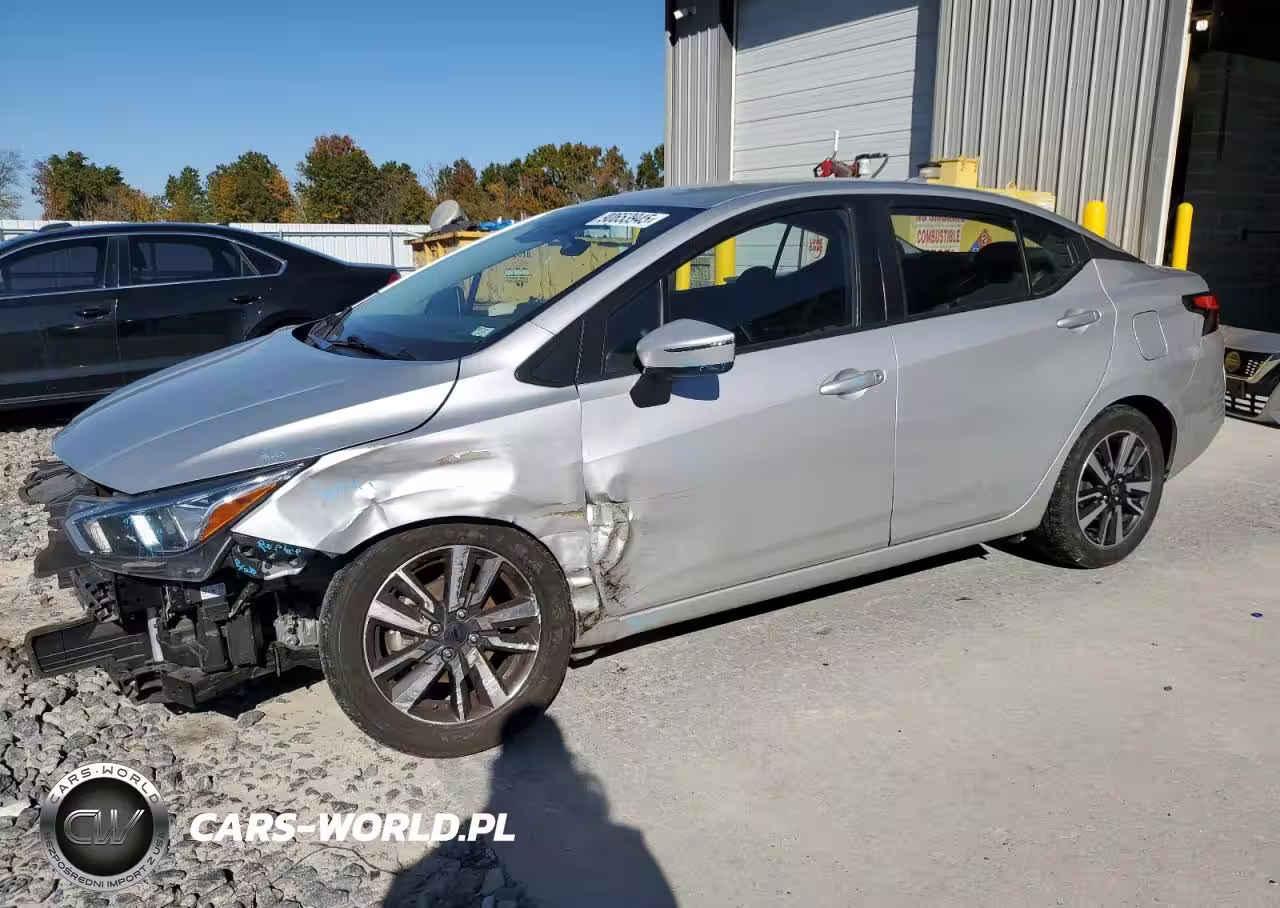 2021 Nissan Versa Sv