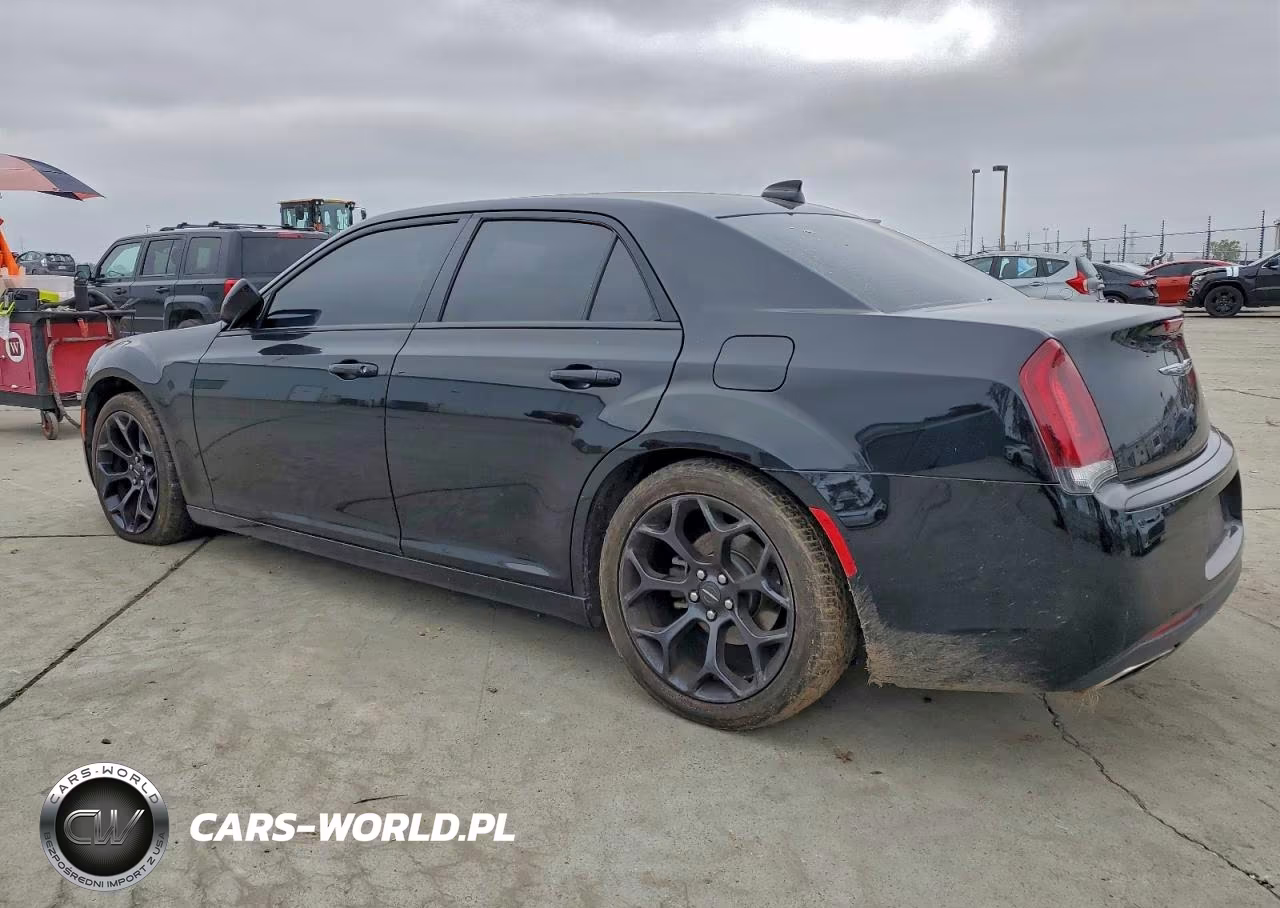 2019 Chrysler 300 S VIN:2C3CCABGXKH555464 - 2