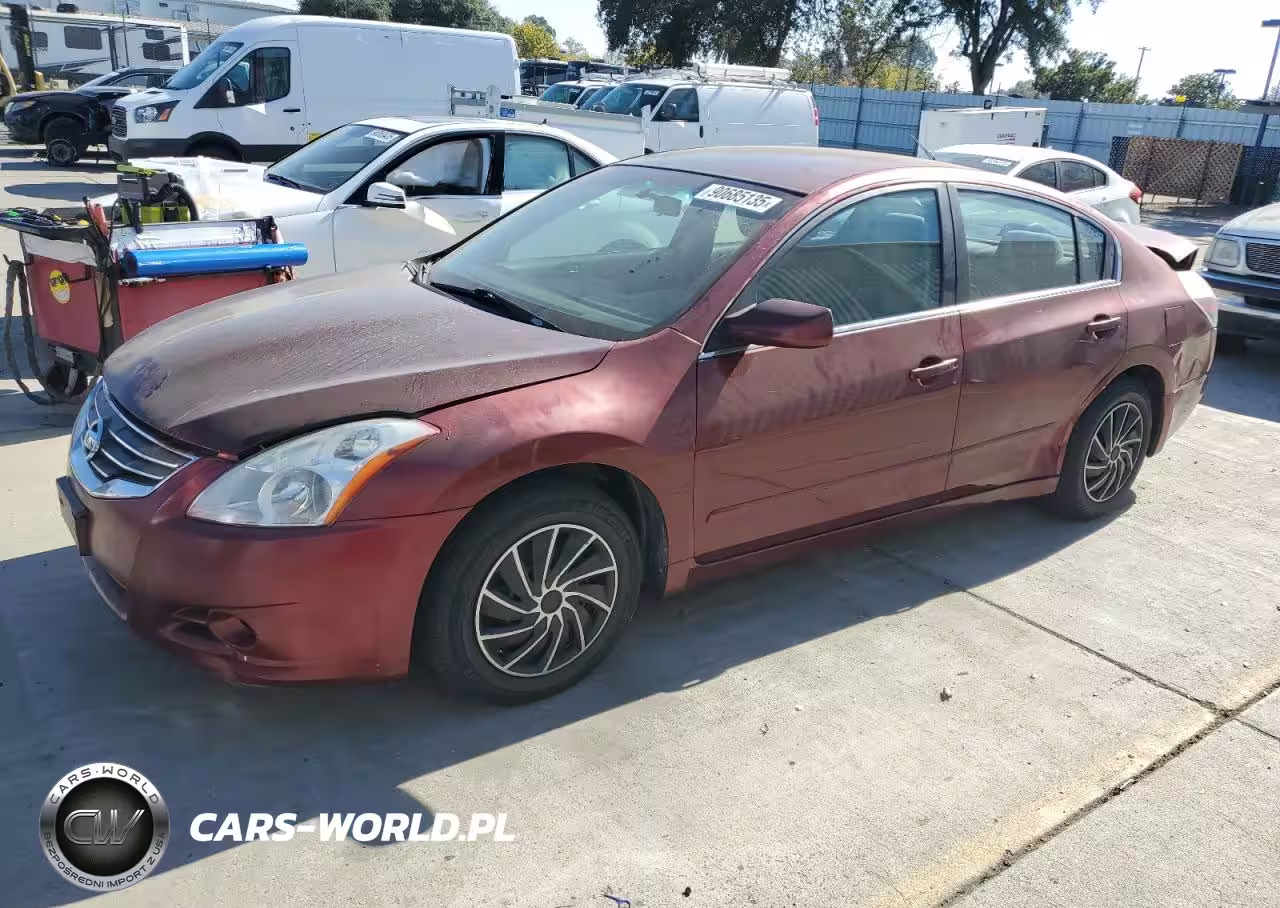 2010 Nissan Altima Base