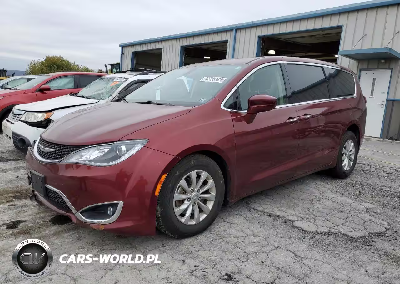 2019 Chrysler Pacifica Touring Plus