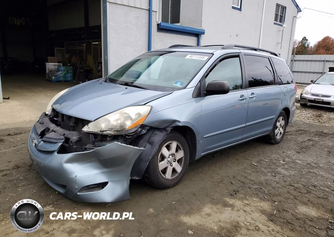 2010 Toyota Sienna Ce – zdjęcie 1 z 13