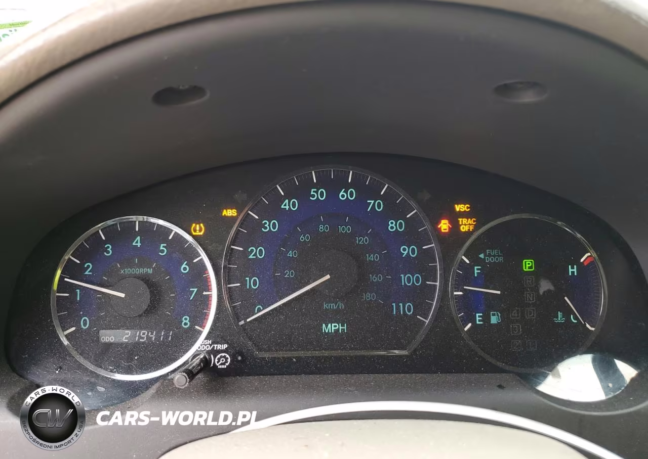 2010 Toyota Sienna Ce VIN:5TDKK4CC8AS322030 - 9