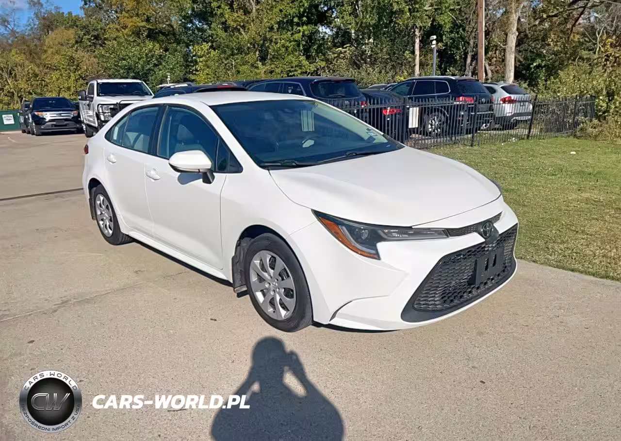 2022 TOYOTA COROLLA LE