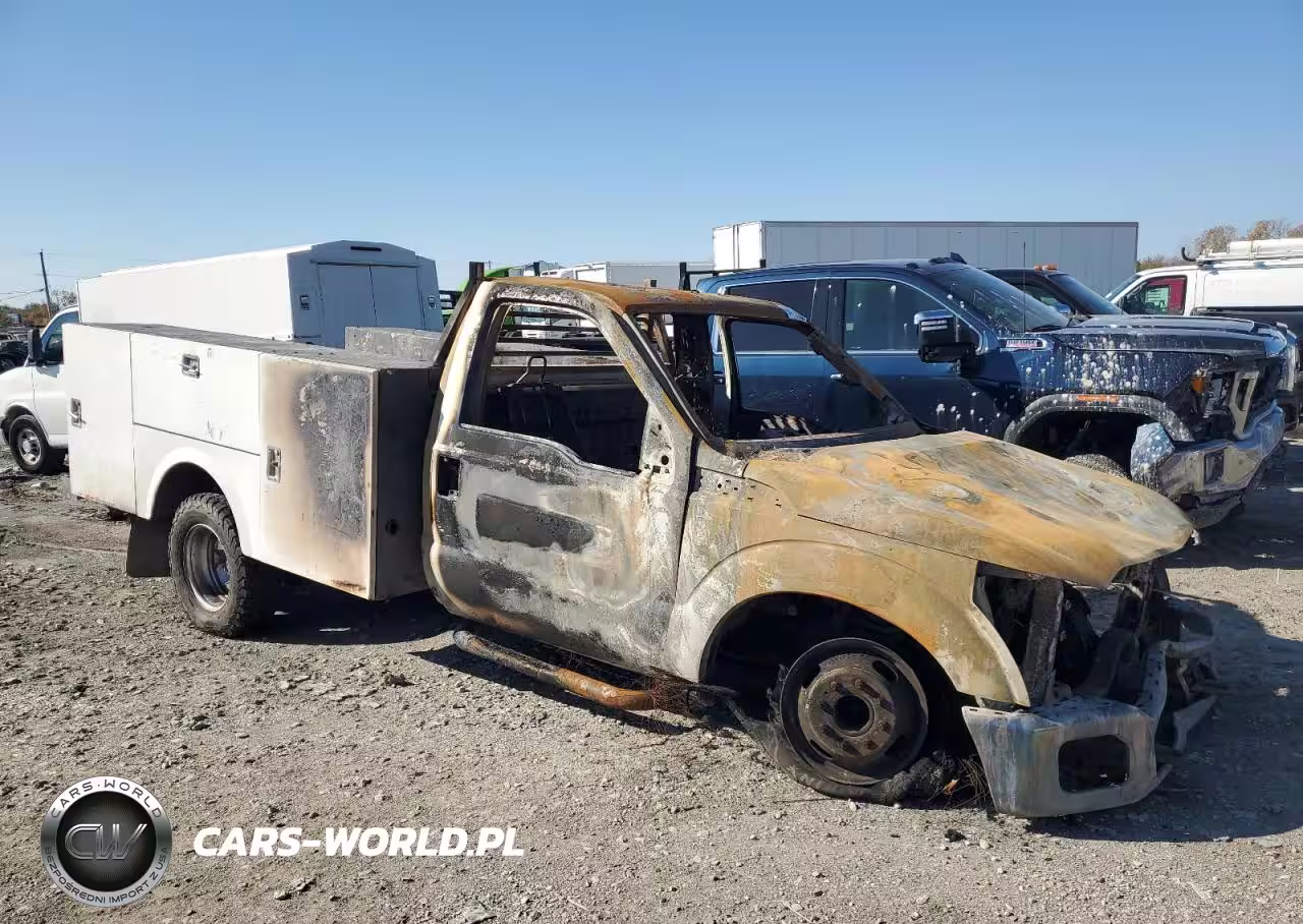 2015 Ford F350 Super Duty Utility - Service Truck