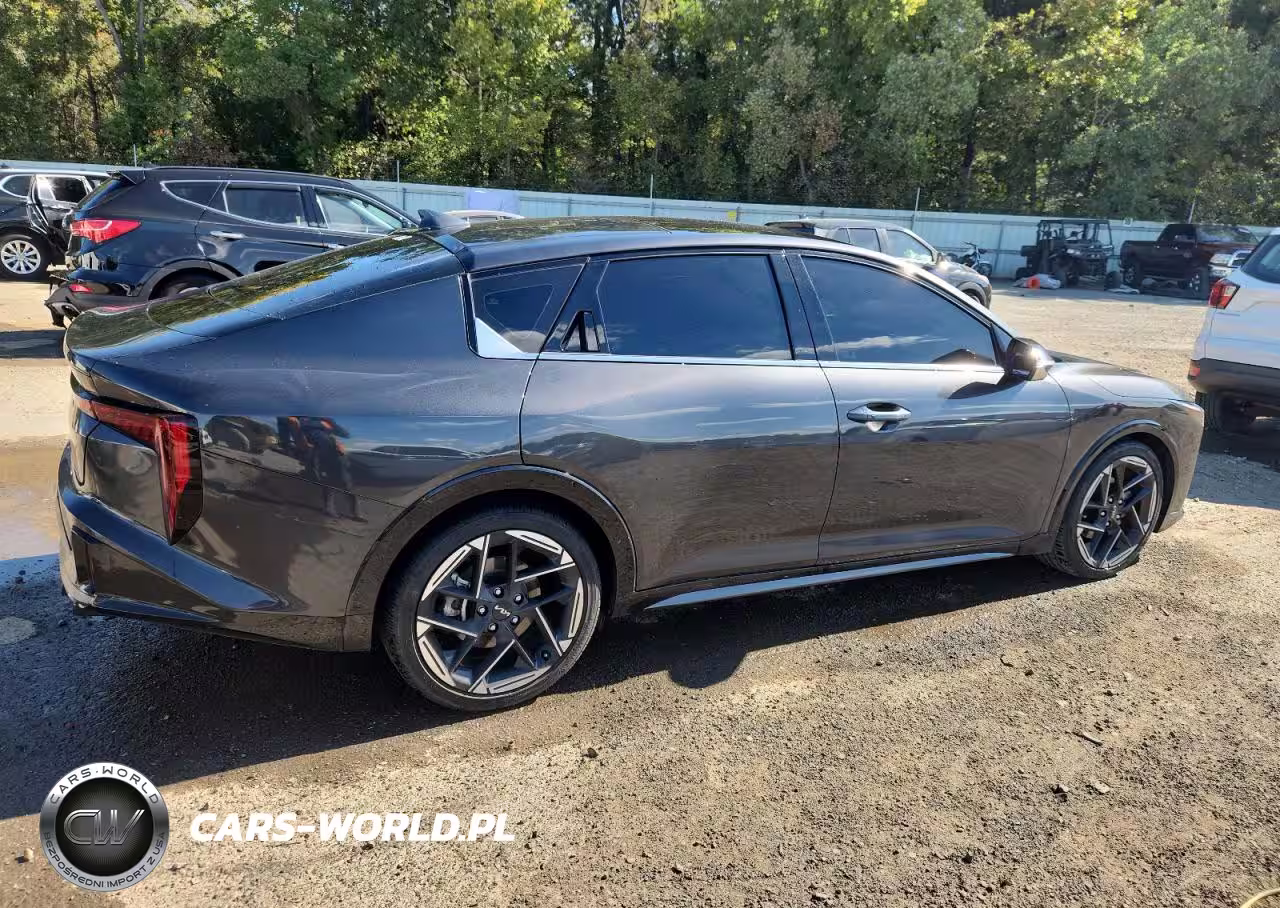 2025 Kia K4 Gt Line VIN:3KPFW4DE6SE048182 - 3