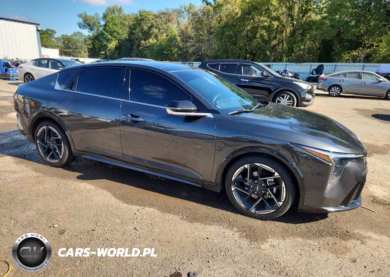 2025 Kia K4 Gt Line VIN:3KPFW4DE6SE048182 - 4