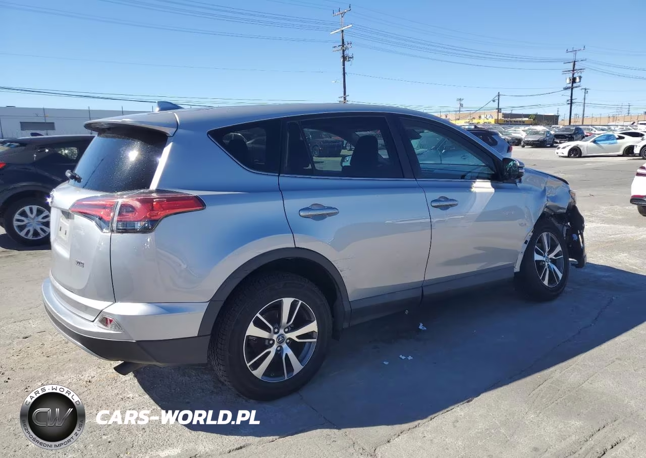 2018 Toyota Rav4 Adventure VIN:2T3WFREV6JW473187 - 3