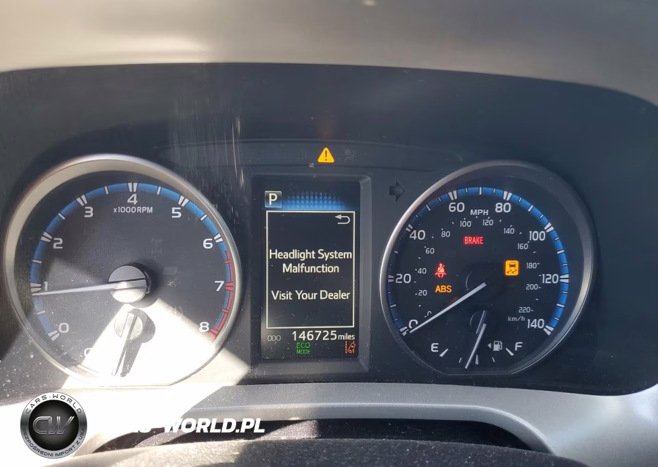 2018 Toyota Rav4 Adventure VIN:2T3WFREV6JW473187 - 9