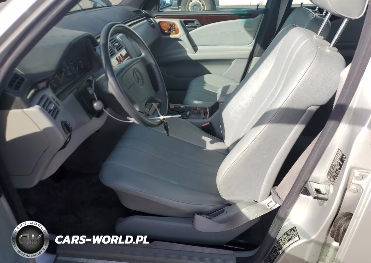 1998 Mercedes-Benz E-320 VIN:WDBJH65F3WA550761 - 7