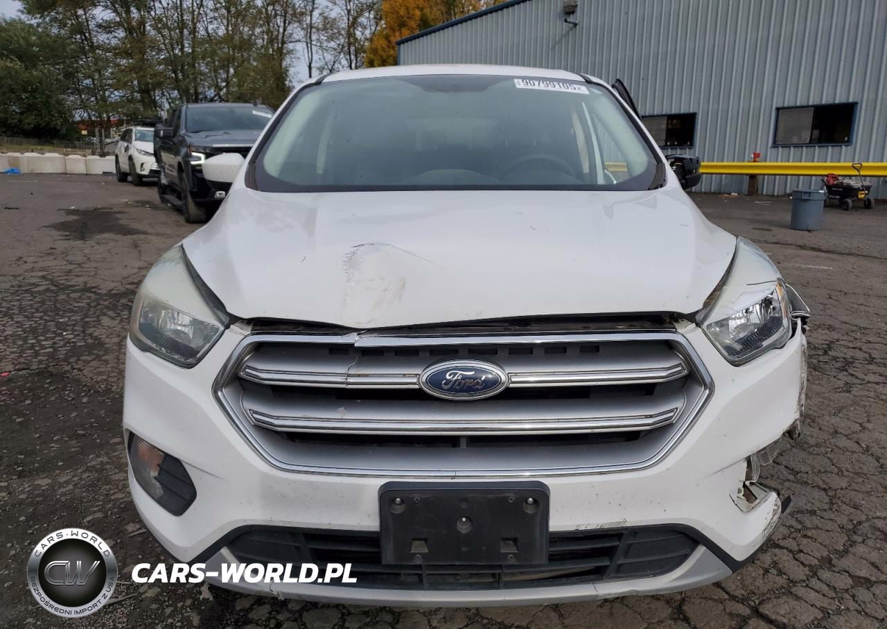 2017 Ford Escape Se VIN:1FMCU0G97HUC97063 - 5