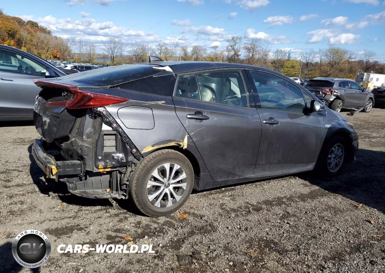 2020 Toyota Prius Prime Le VIN:JTDKARFP3L3153215 - 3