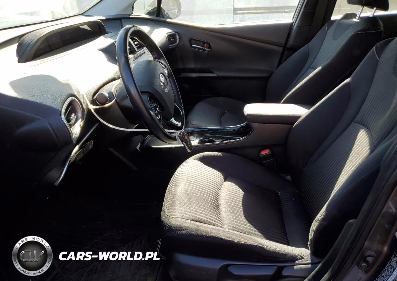2020 Toyota Prius Prime Le VIN:JTDKARFP3L3153215 - 7