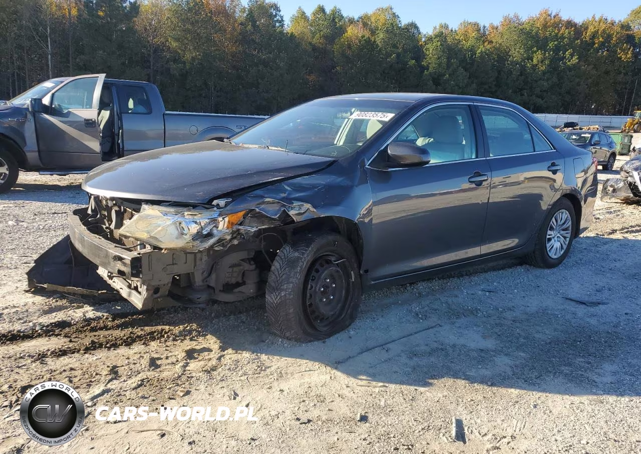 2012 Toyota Camry – zdjęcie 1 z 13