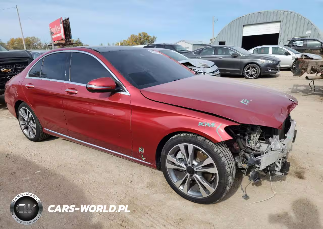 2016 Mercedes-Benz C 300 VIN:55SWF4JB3GU151487 - 4