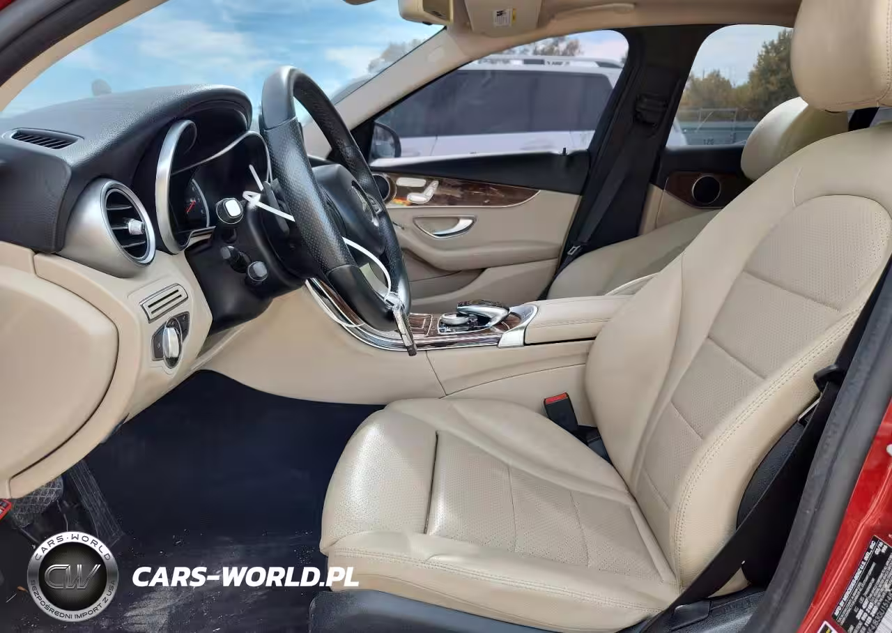 2016 Mercedes-Benz C 300 VIN:55SWF4JB3GU151487 - 7