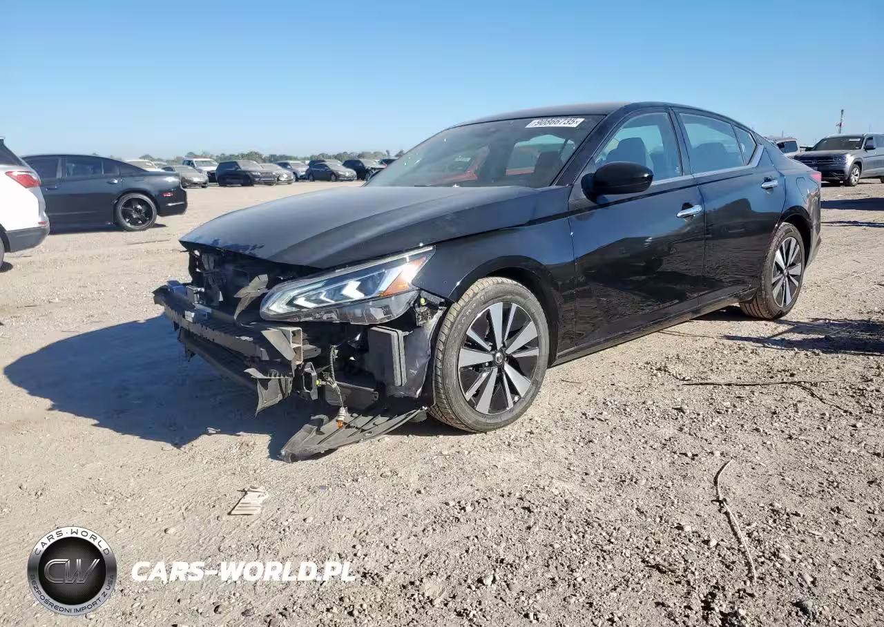 2022 Nissan Altima Sv