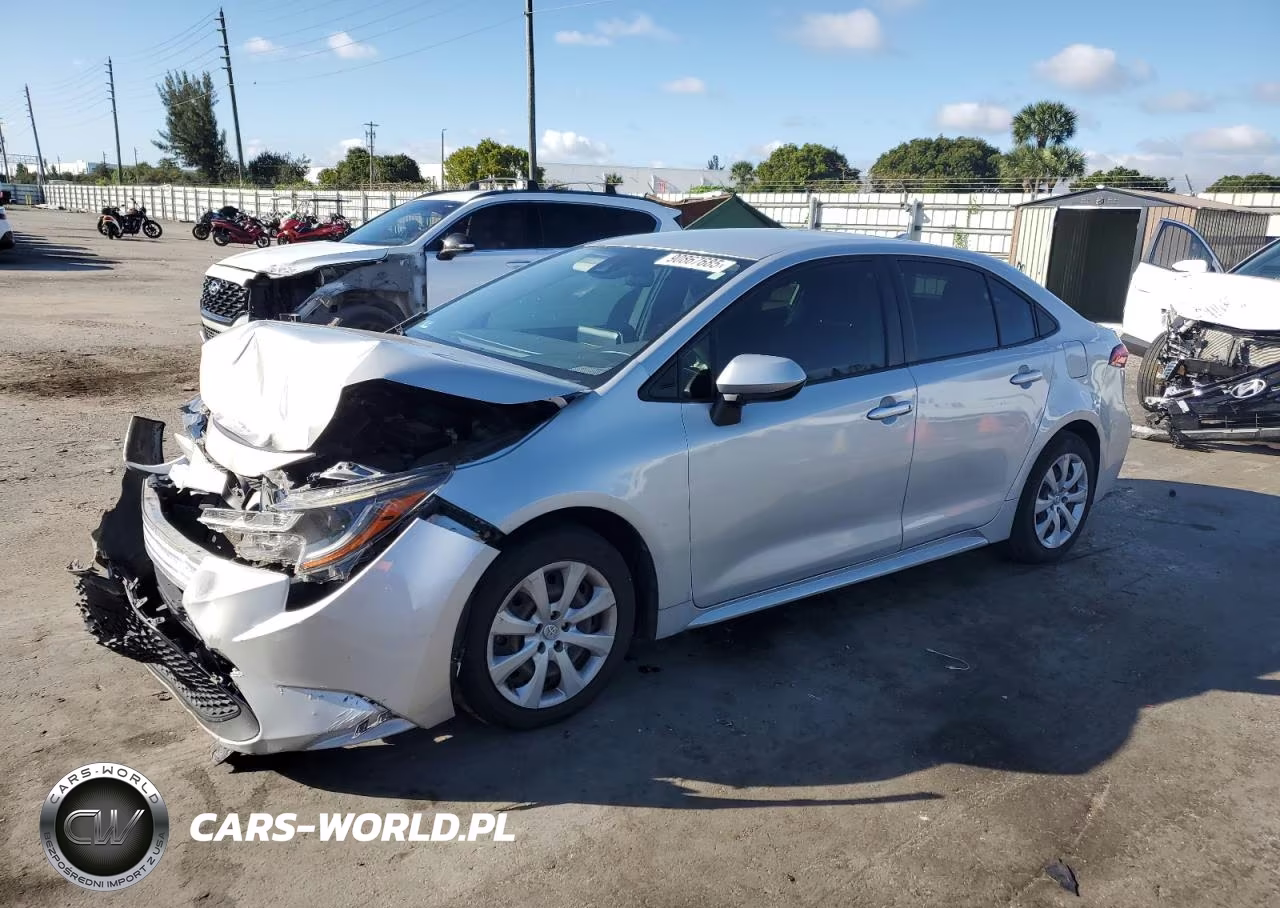 2021 Toyota Corolla Le – zdjęcie 1 z 12
