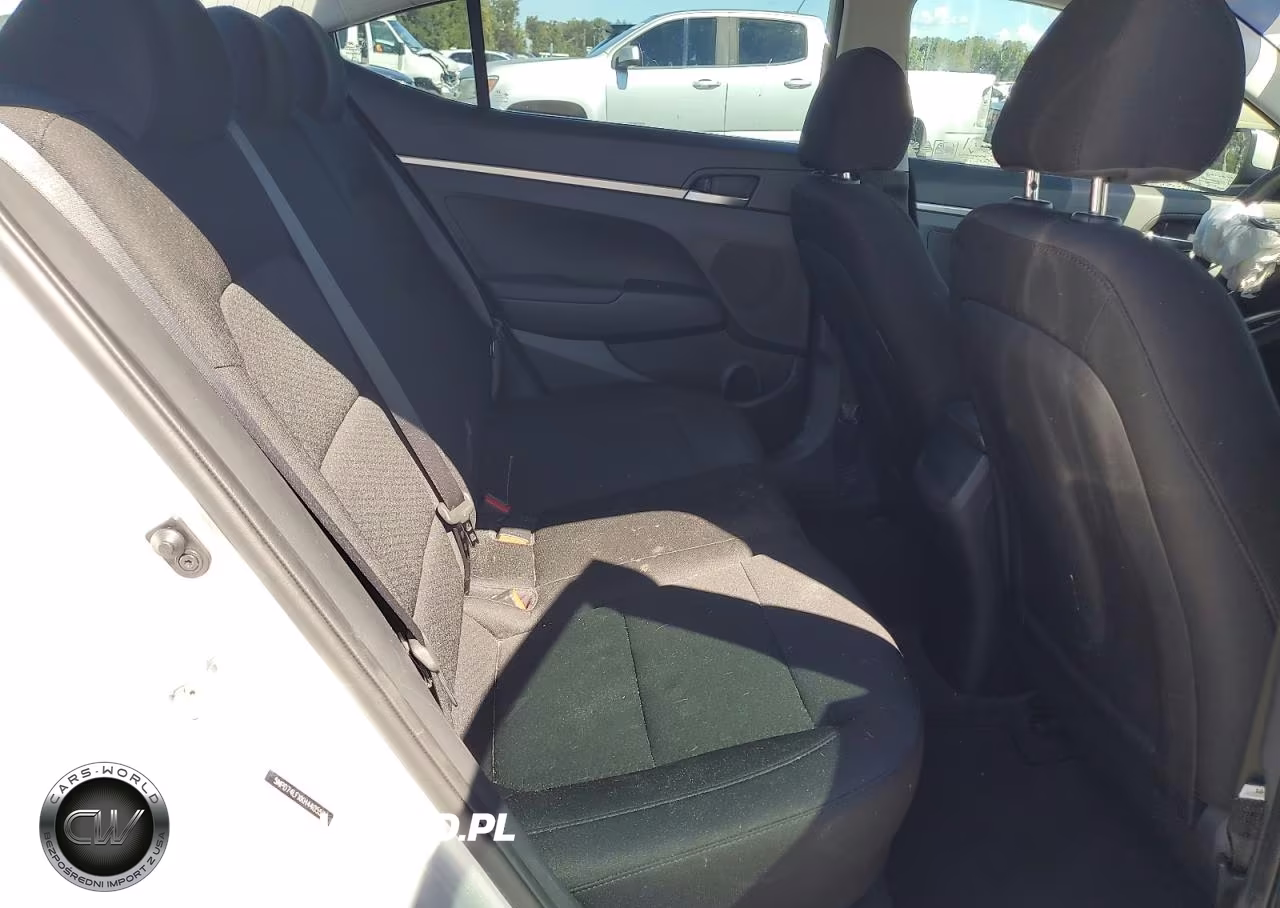 2019 Hyundai Elantra Se VIN:5NPD74LFXKH440558 - 10