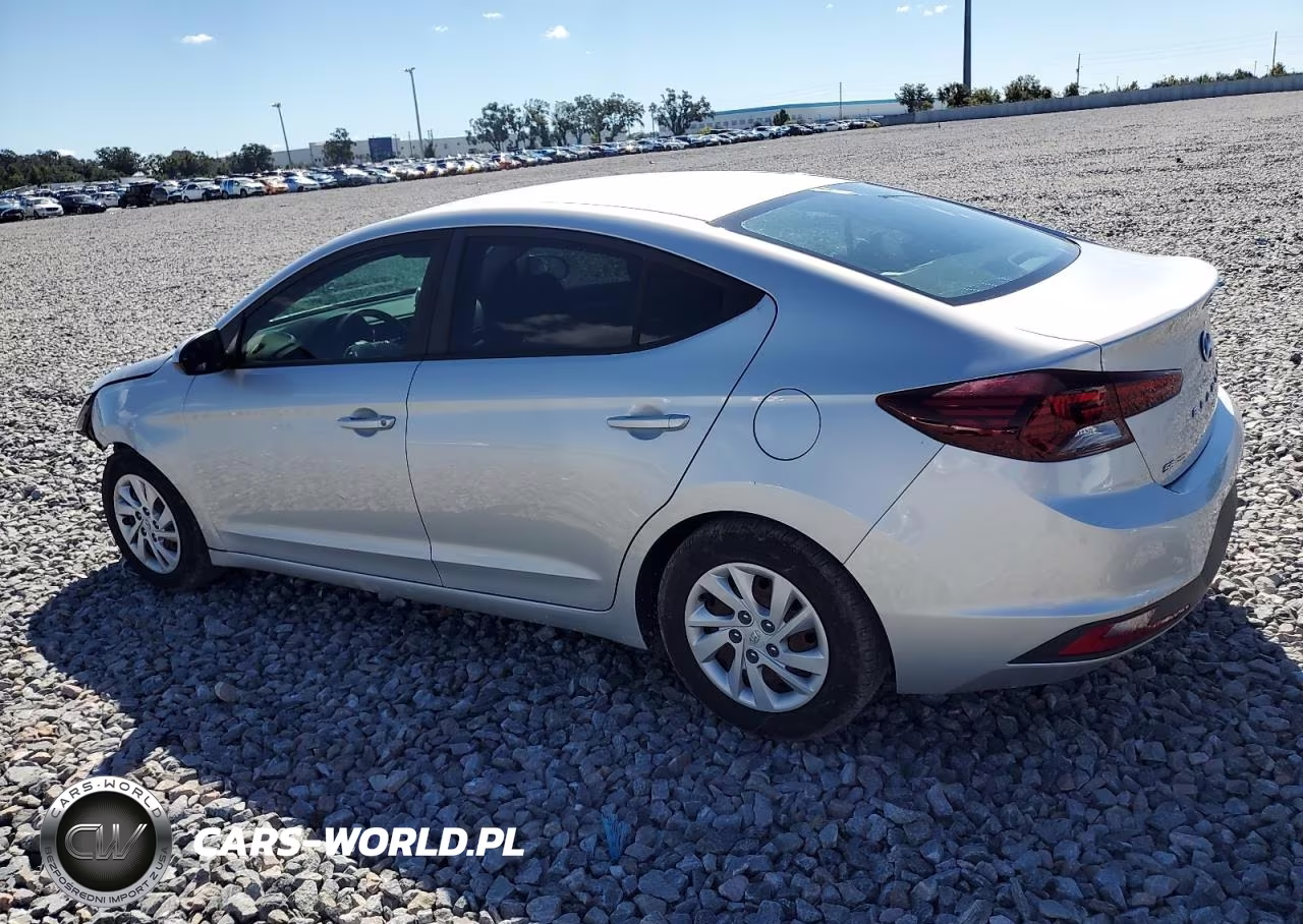 2019 Hyundai Elantra Se VIN:5NPD74LFXKH440558 - 2