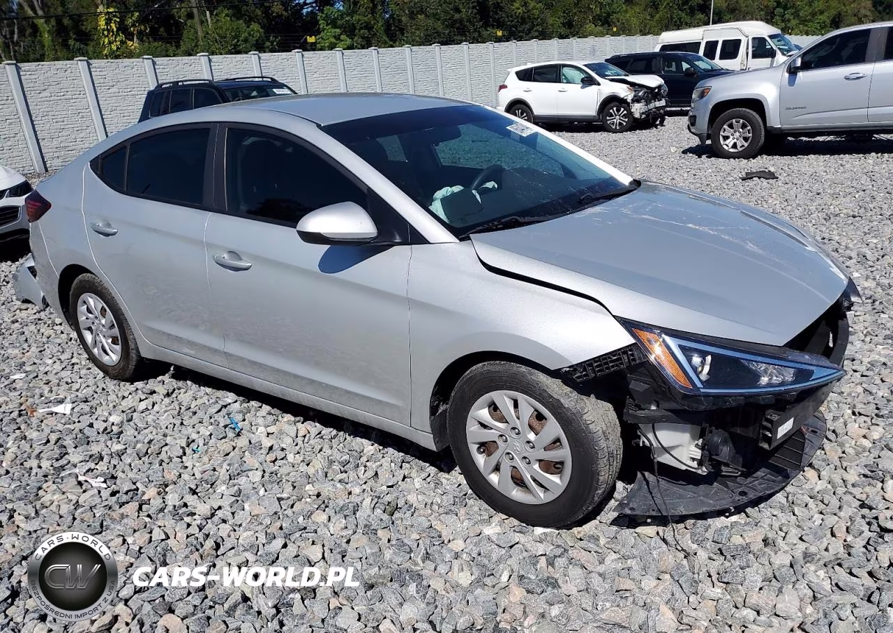 2019 Hyundai Elantra Se VIN:5NPD74LFXKH440558 - 4