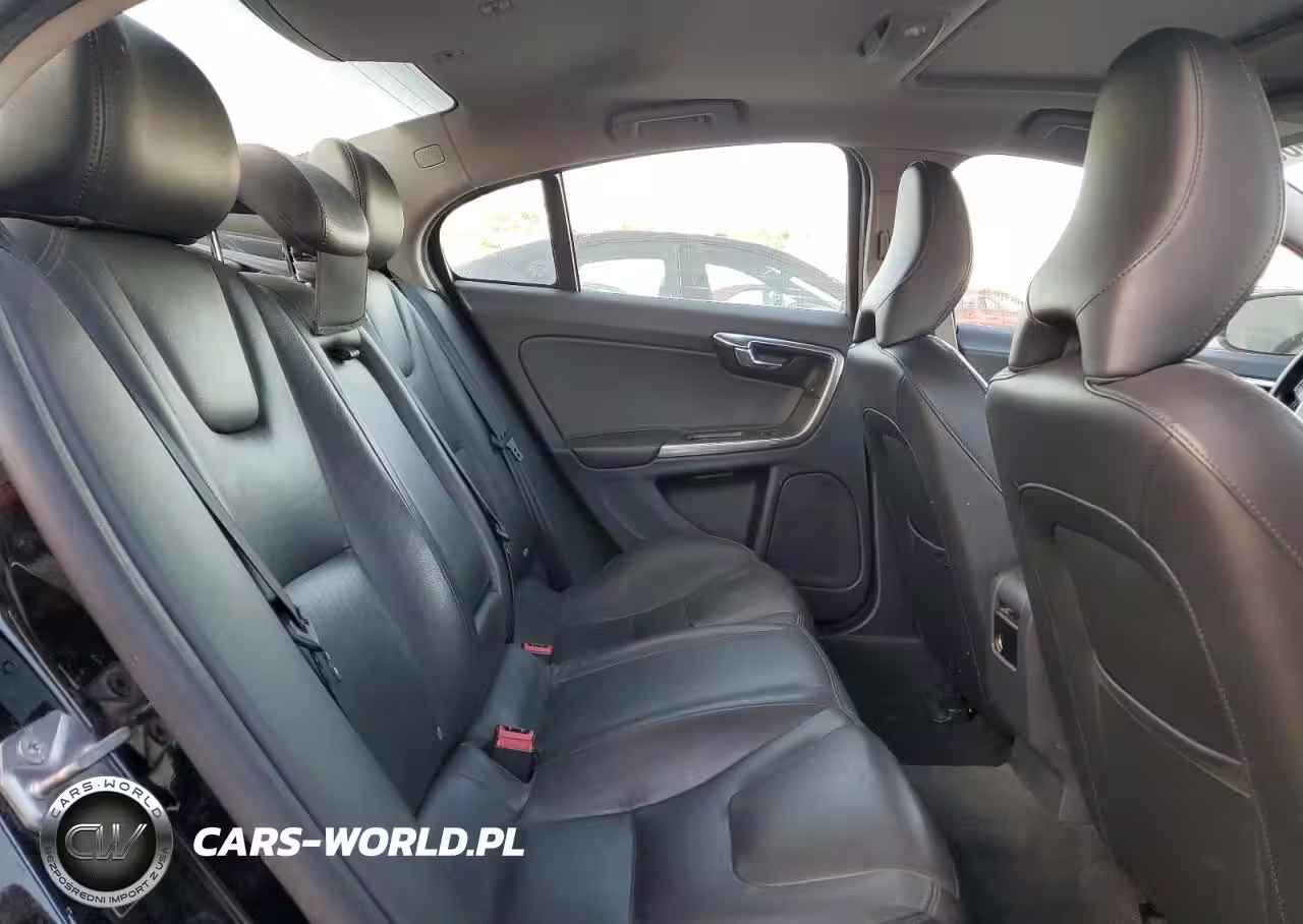 2015 Volvo S60 Premier VIN:YV1612TK6F1356594 - 10
