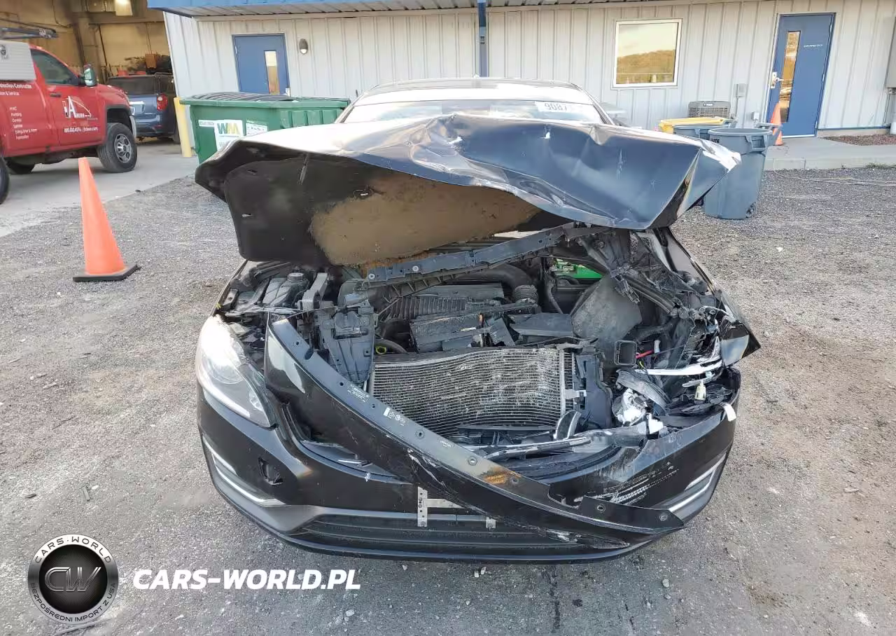 2015 Volvo S60 Premier VIN:YV1612TK6F1356594 - 5