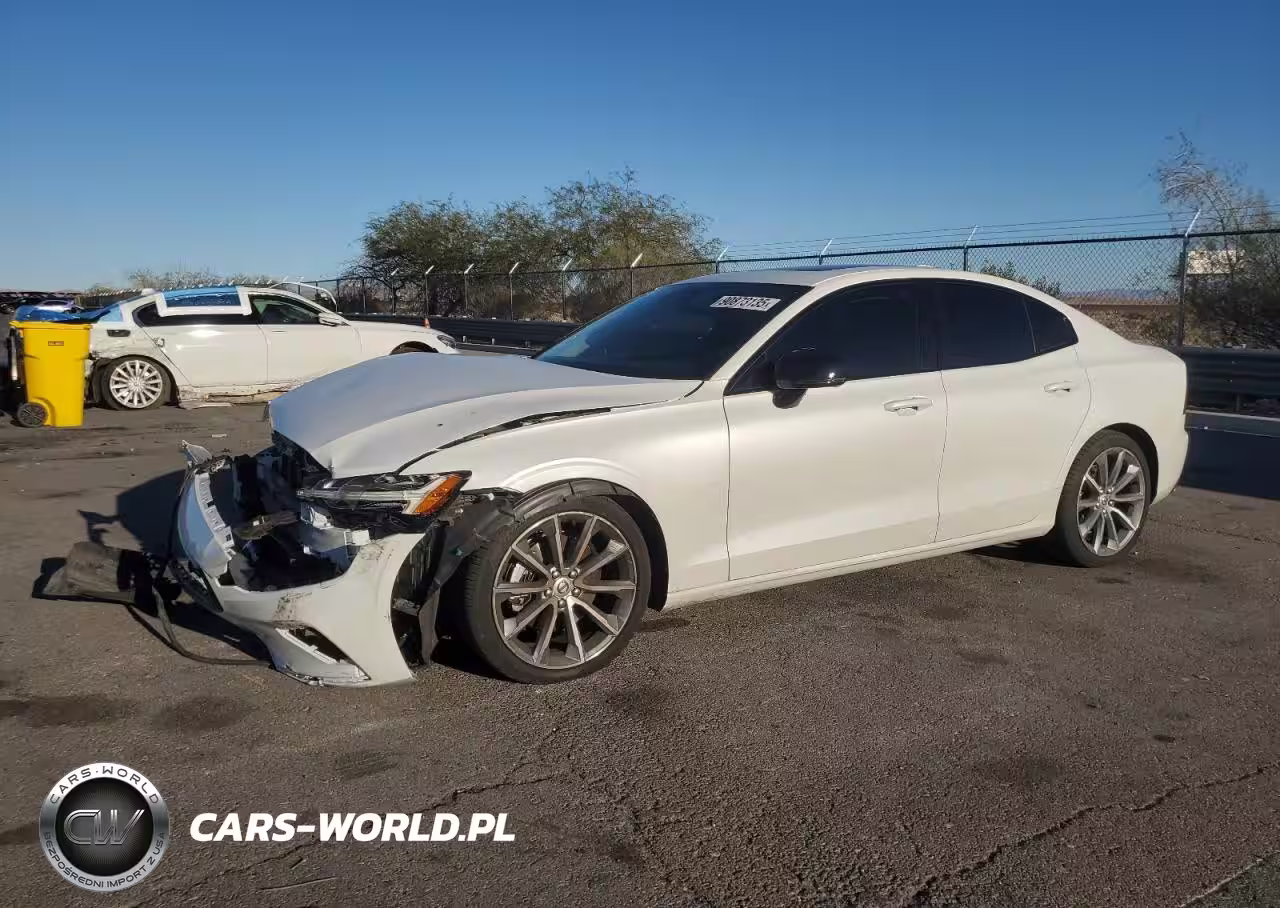 2021 Volvo S60 T5 Momentum