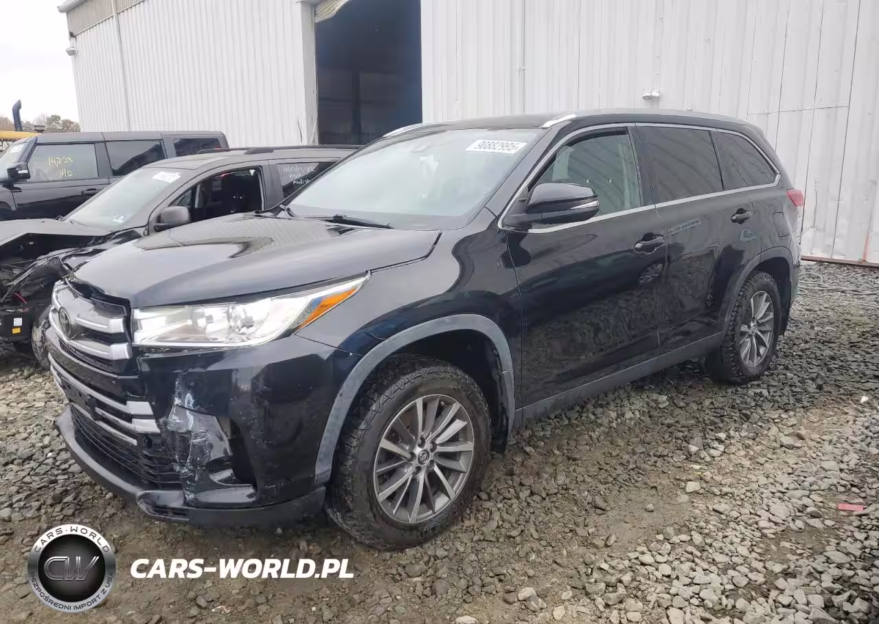 2019 Toyota Highlander Se