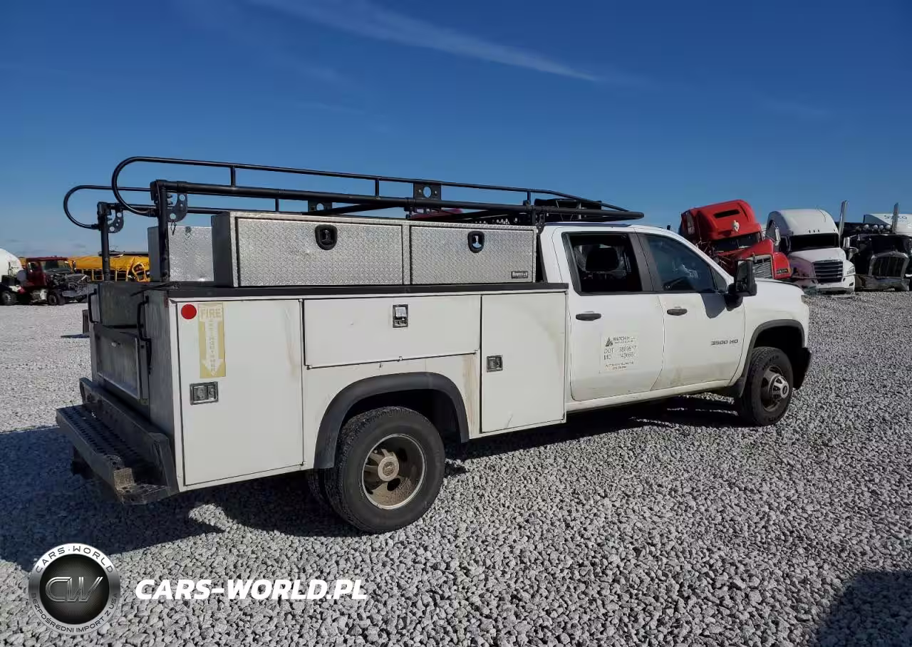 2022 Chevrolet Silverado K3500 VIN:1GB4YSE70NF223725 - 3