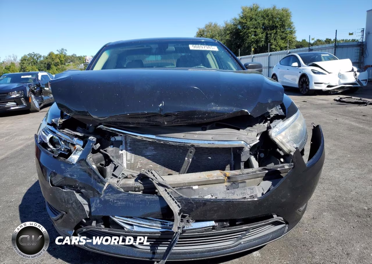 2017 Ford Taurus Se VIN:1FAHP2D87HG118209 - 5
