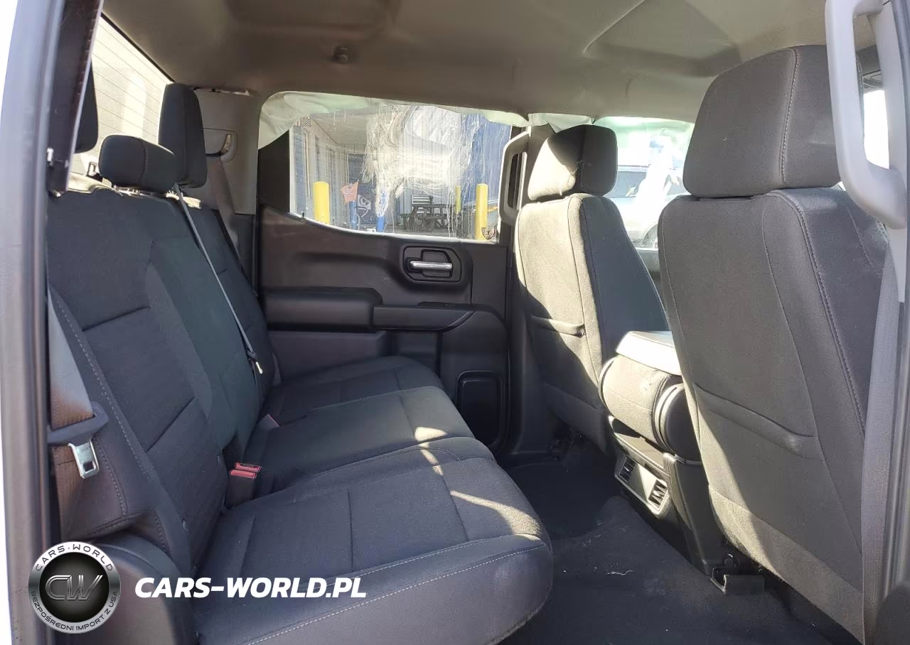 2022 Chevrolet Silverado K1500 Custom VIN:1GCPDBEK5NZ554629 - 10
