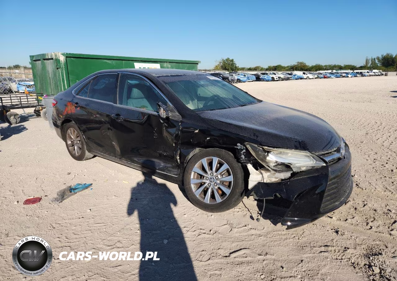 2015 Toyota Camry Le VIN:4T4BF1FK1FR469171 - 4