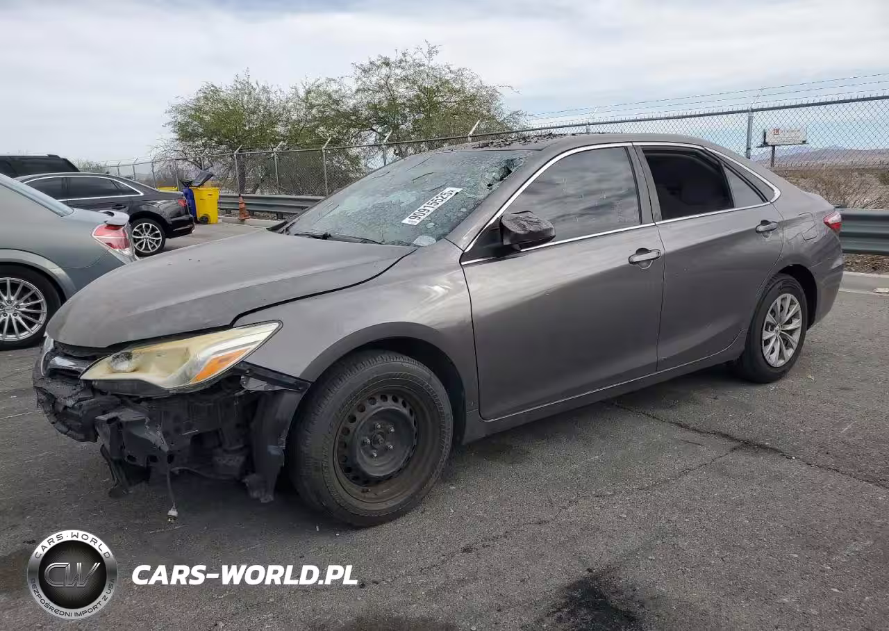2015 Toyota Camry Le
