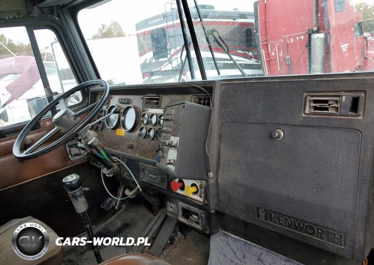1994 Kenworth T400 Semi Truck VIN:1XKBD99XXRS632043 - 5
