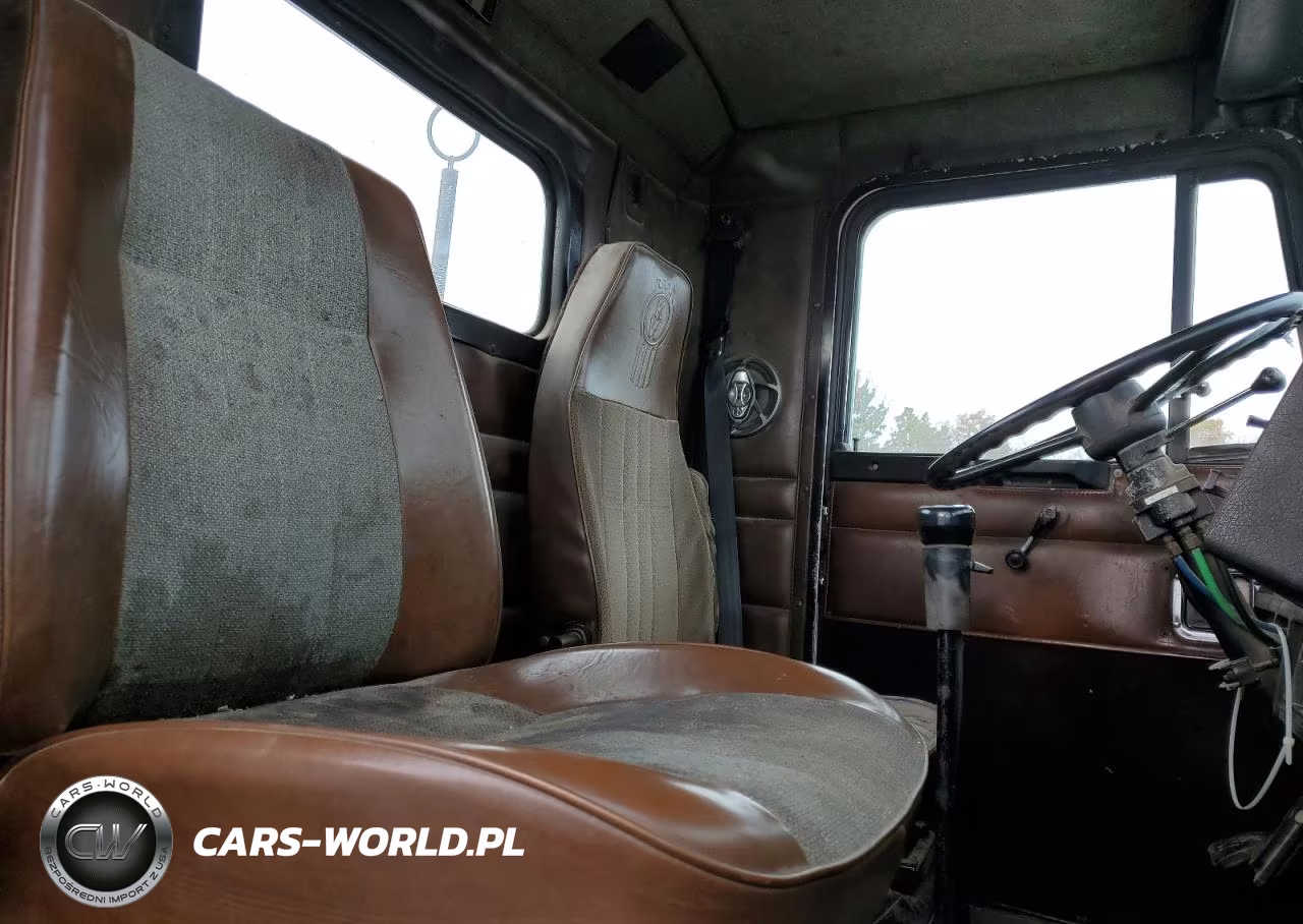 1994 Kenworth T400 Semi Truck VIN:1XKBD99XXRS632043 - 6