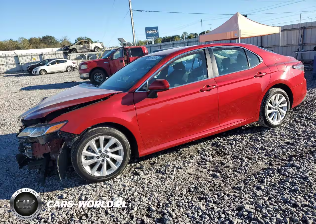 2024 Toyota Camry Le