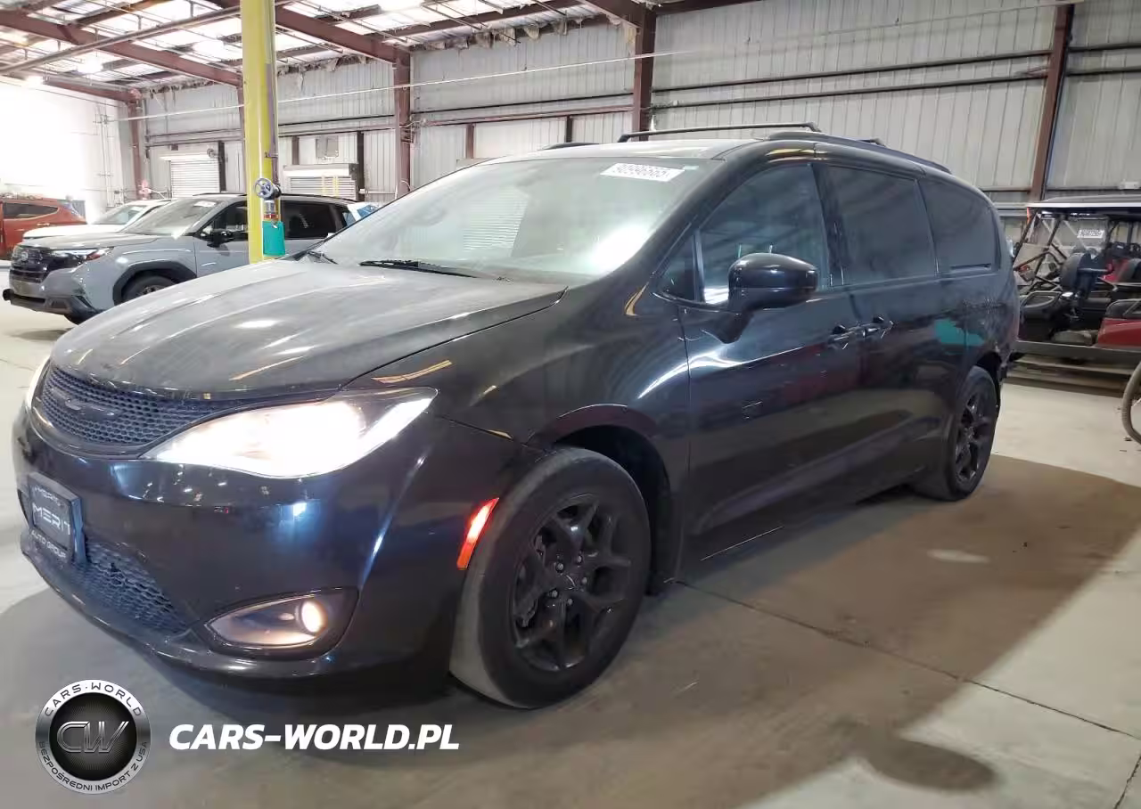 2019 Chrysler Pacifica Touring L