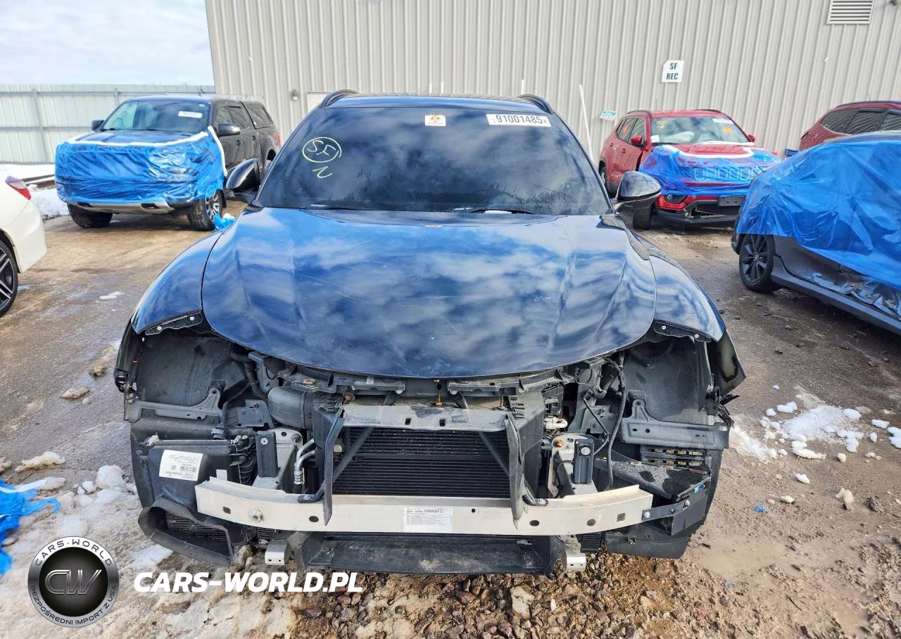 2018 Alfa Romeo Stelvio Sport VIN:ZASFAKPN2J7B85172 - 5