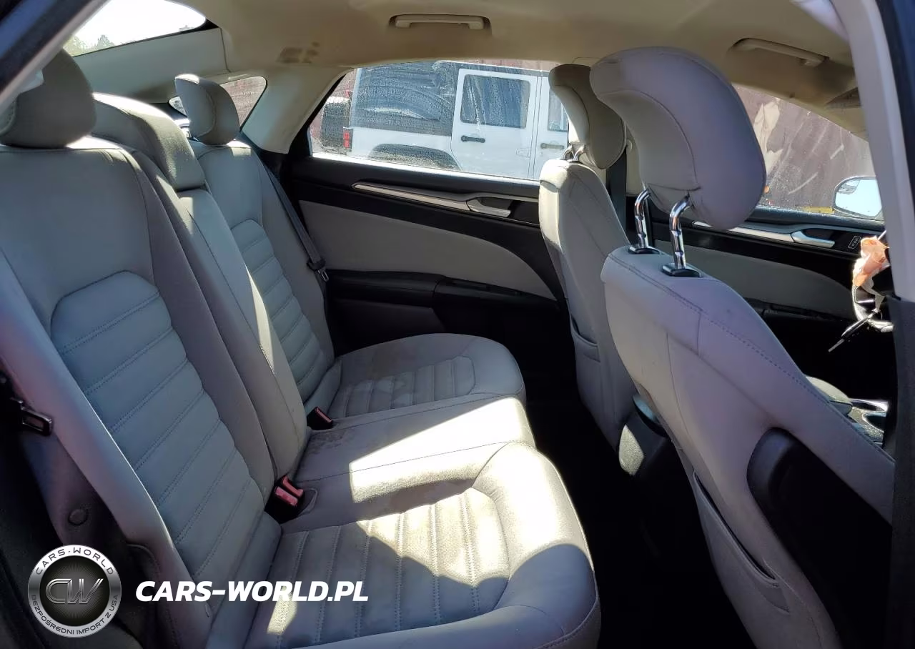 2013 Ford Fusion S VIN:3FA6P0G78DR204047 - 10