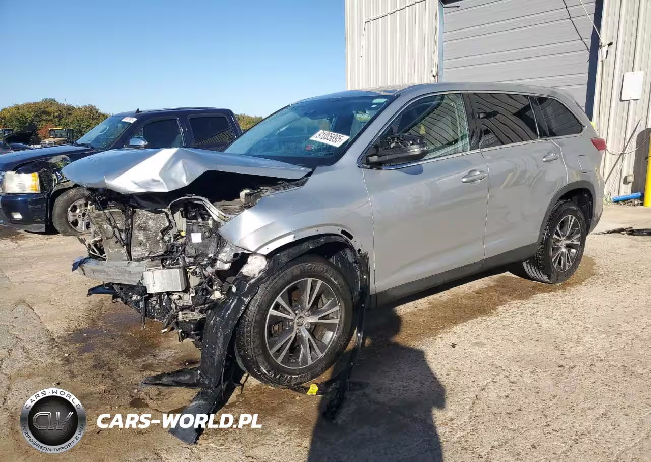 2019 Toyota Highlander Le