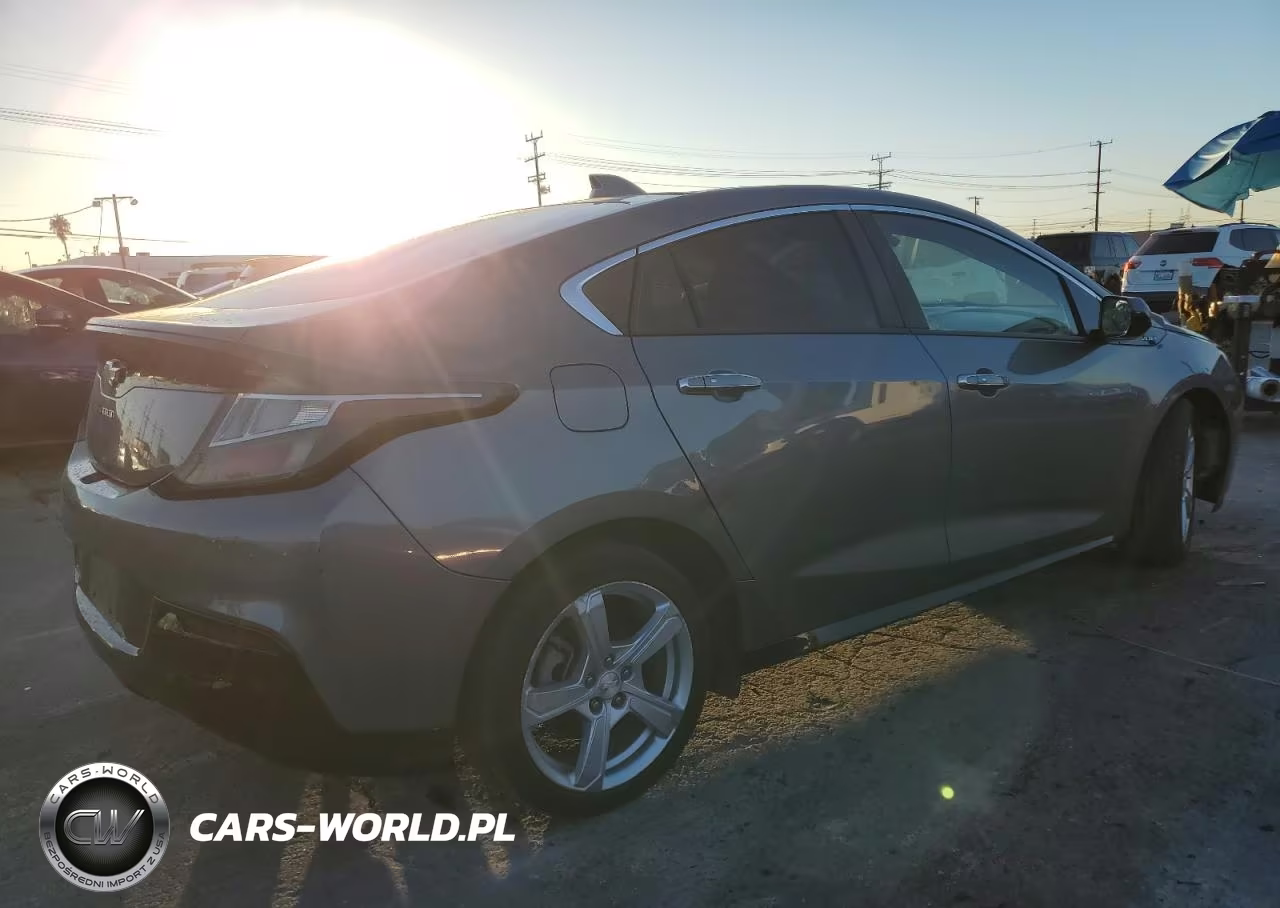 2018 Chevrolet Volt Lt VIN:1G1RC6S57JU140950 - 3
