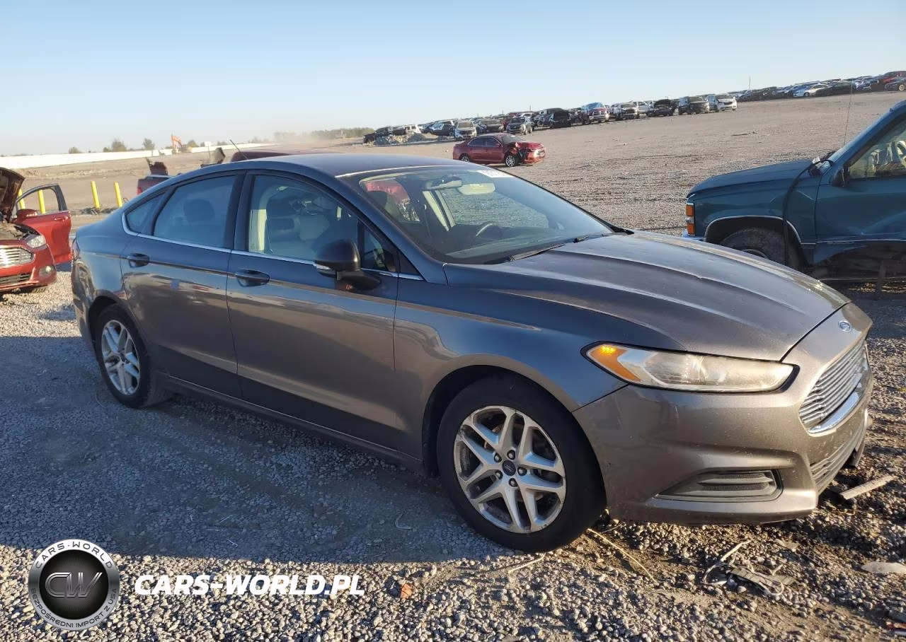 2014 Ford Fusion Se VIN:1FA6P0H70E5390329 - 4