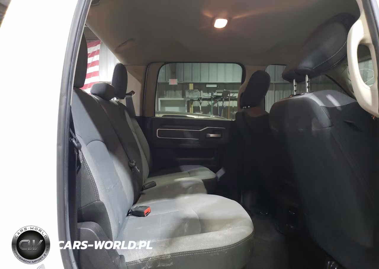 2019 Ram 3500 Big Horn VIN:3C63RRHL0KG612288 - 10