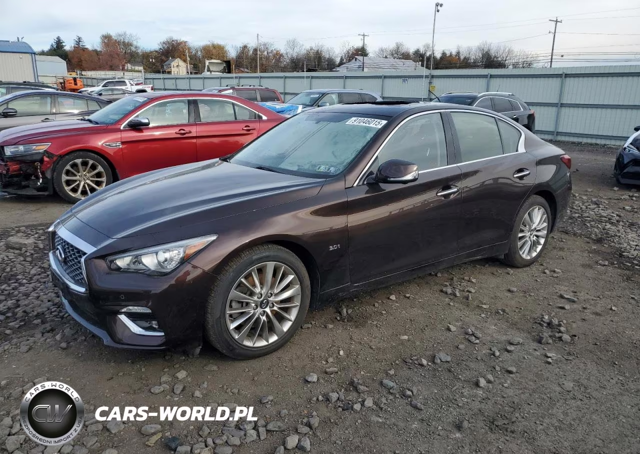 2019 Infiniti Q50 Luxe – zdjęcie 1 z 12