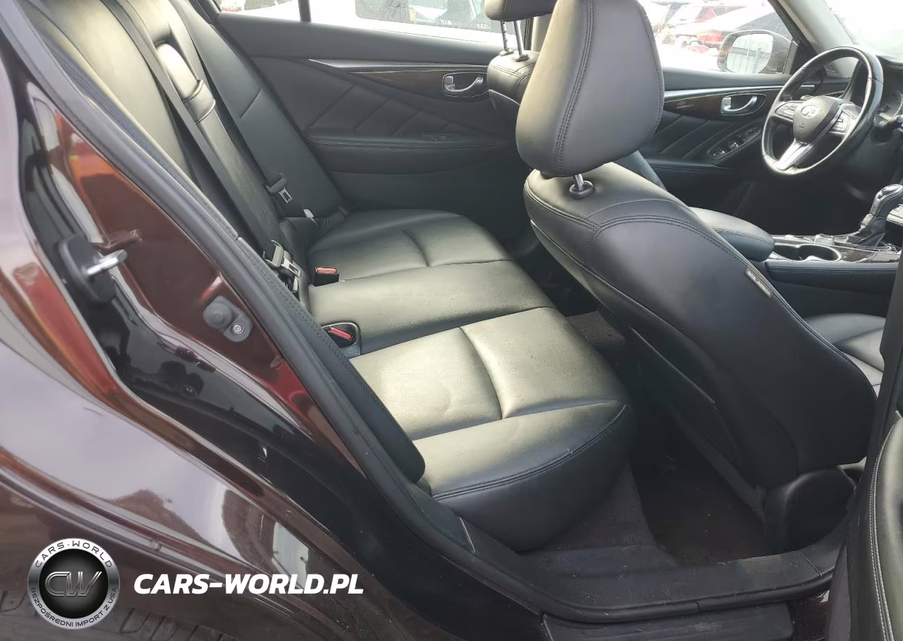 2019 Infiniti Q50 Luxe VIN:JN1EV7ARXKM557655 - 10